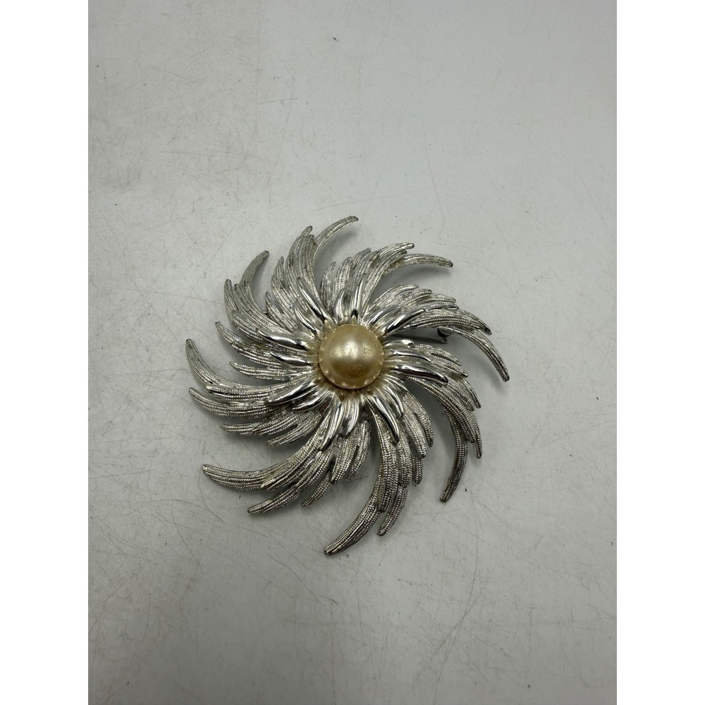 Vintage Sarah Coventry Silver Tone Faux Pearl Sunburst Starburst Brooch Pin
